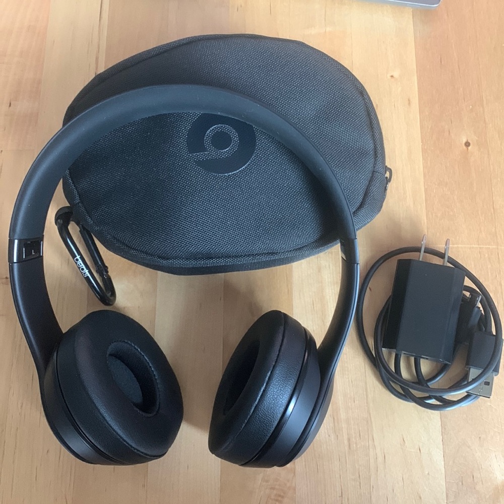 Beats Solo3 Wireless On-Ear Headphones